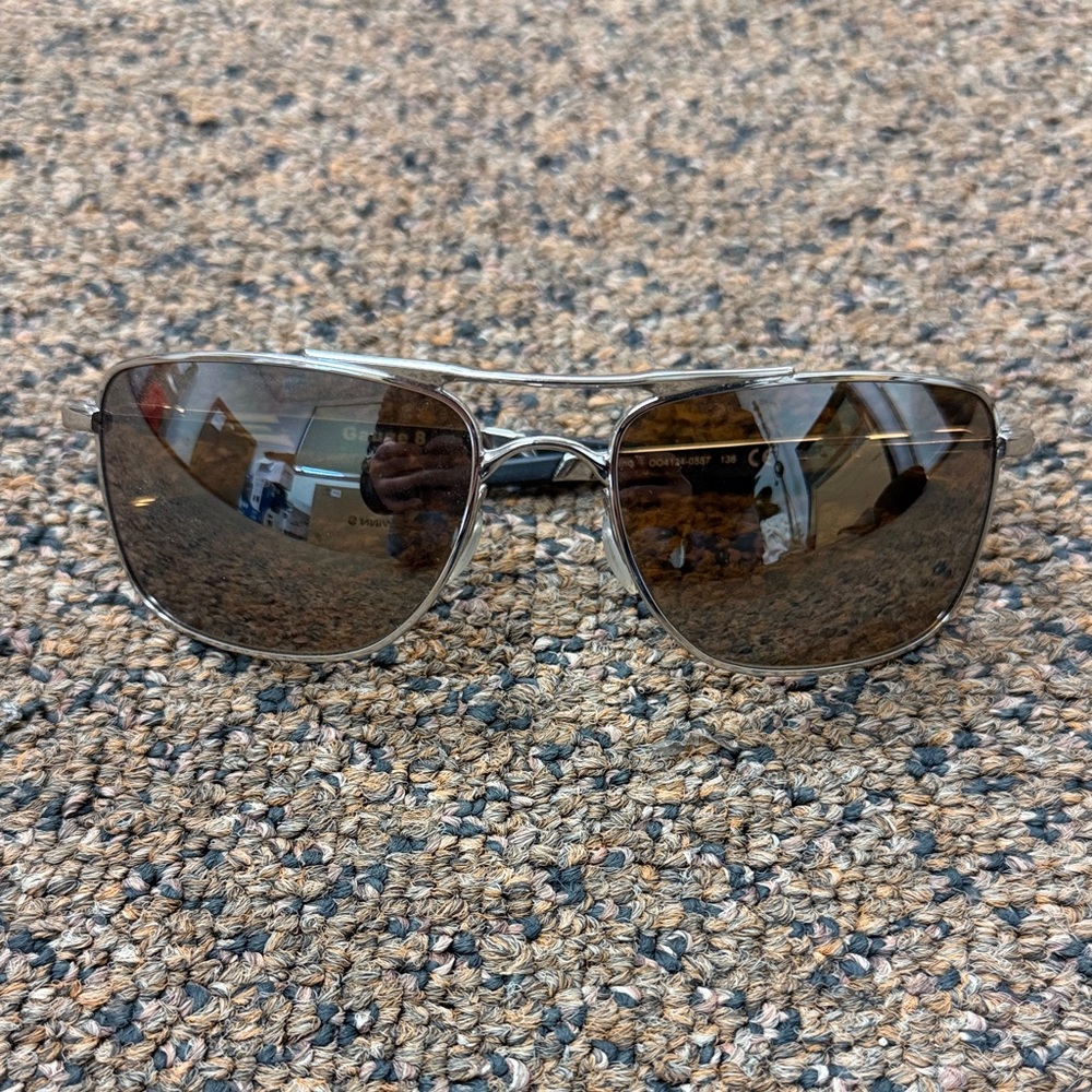 Stylish Silver Aviator Sunglasses